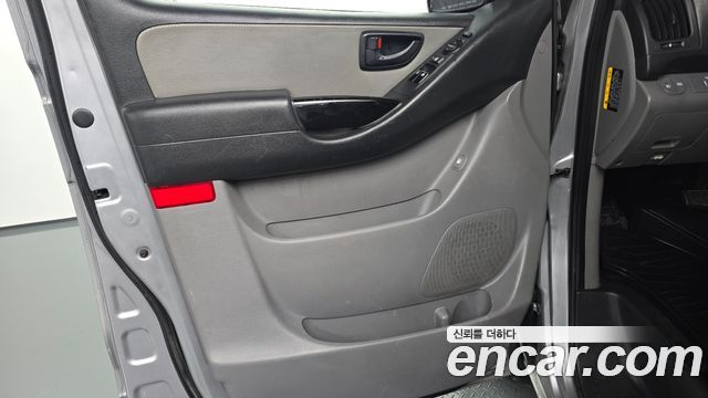 Hyundai Starex 2019 — photo 14