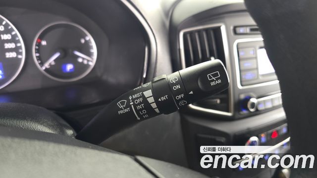 Hyundai Starex 2019 — photo 29