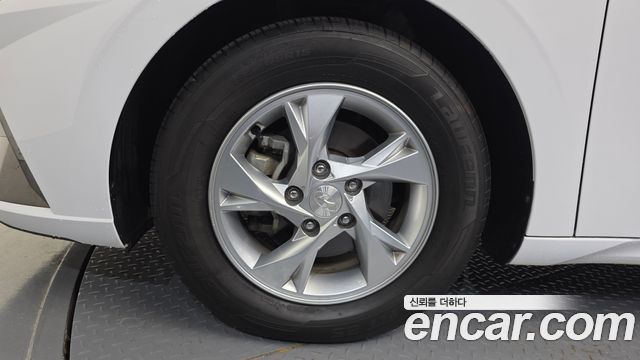 Hyundai AVANTE 2021 — photo 5
