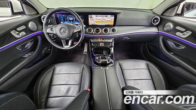 Mercedes-Benz E-Class 2017 — photo 7