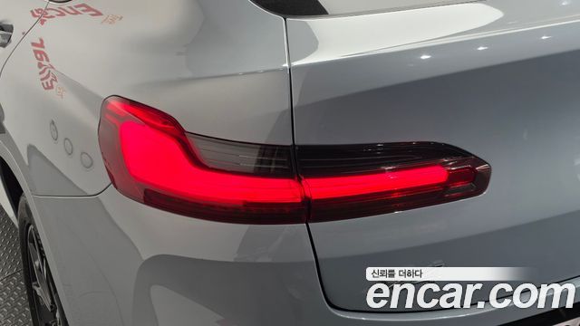 BMW X4 2023 — photo 9