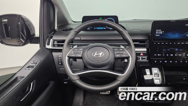 Hyundai Staria 2025 — photo 19