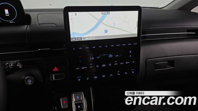 Hyundai Staria 2025 — photo 20
