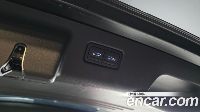Hyundai Staria 2025 — photo 26