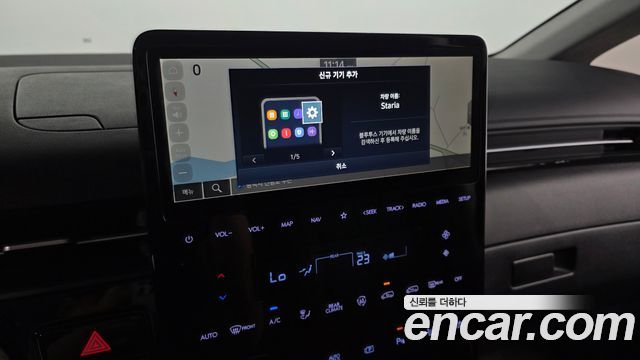 Hyundai Staria 2025 — photo 30
