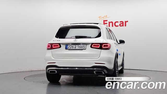 Mercedes-Benz GLC-Class 2022 — photo 4
