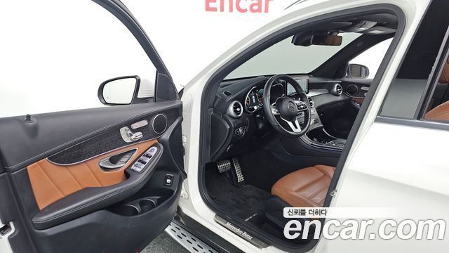 Mercedes-Benz GLC-Class 2022 — photo 13