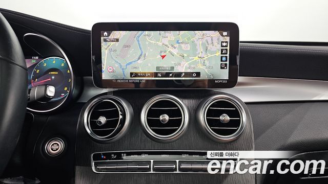 Mercedes-Benz GLC-Class 2022 — photo 20