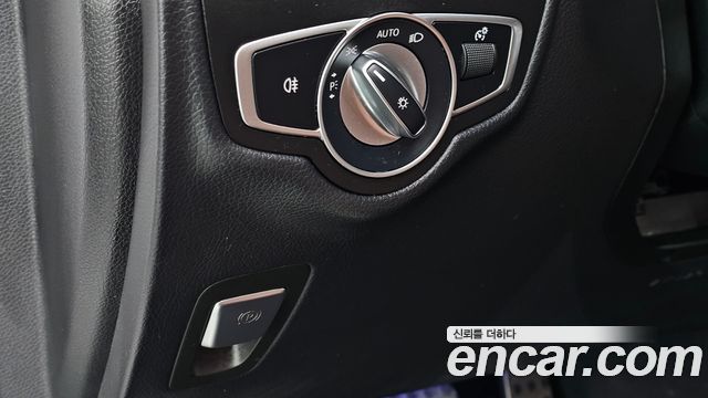 Mercedes-Benz GLC-Class 2022 — photo 27
