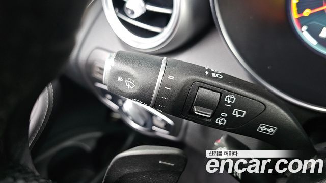 Mercedes-Benz GLC-Class 2022 — photo 29