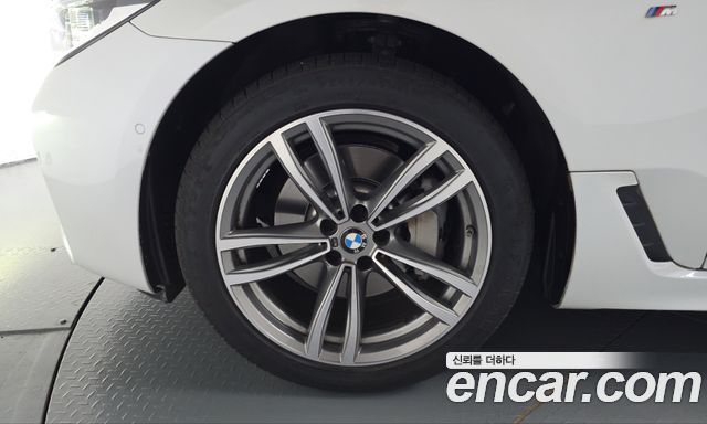 BMW Gran Turismo 2019 — photo 5