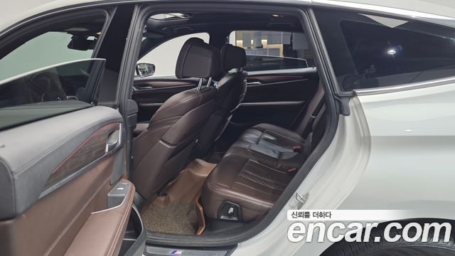 BMW Gran Turismo 2019 — photo 17