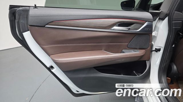 BMW Gran Turismo 2019 — photo 15