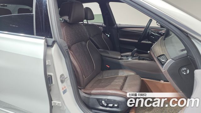 BMW Gran Turismo 2019 — photo 16