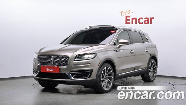 Lincoln Nautilus 2020 — photo 1