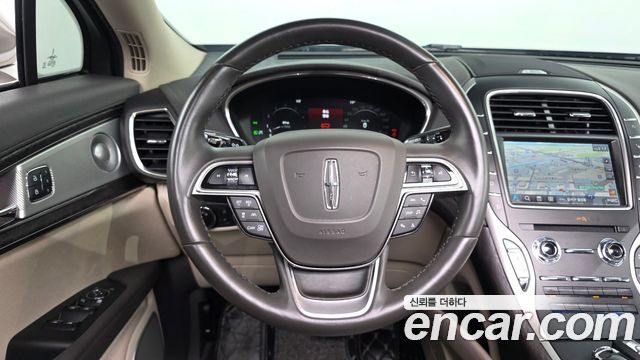 Lincoln Nautilus 2020 — photo 10