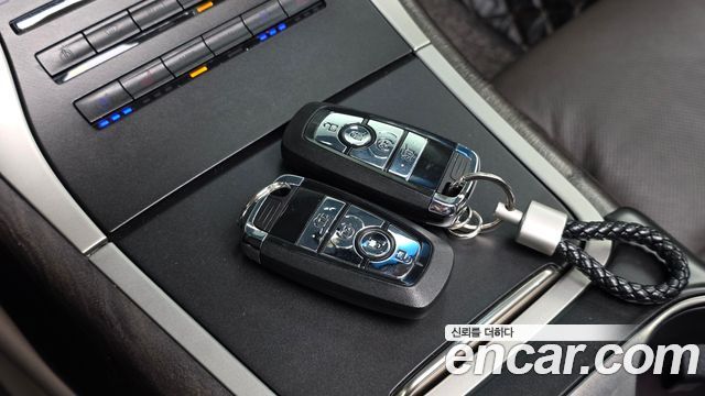 Lincoln Nautilus 2020 — photo 18