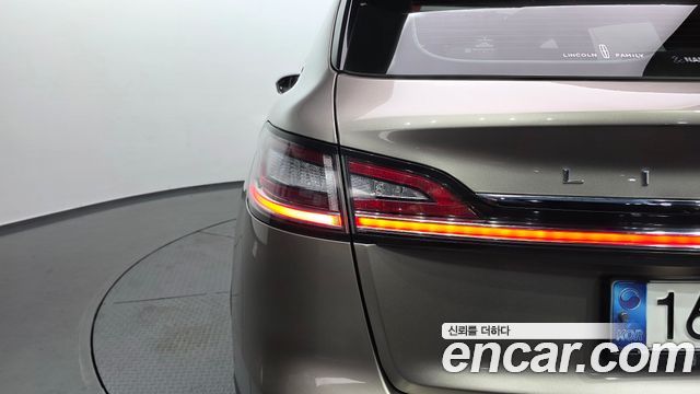 Lincoln Nautilus 2020 — photo 9
