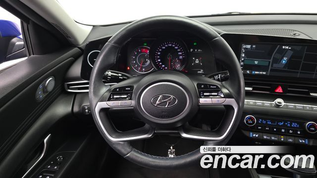 Hyundai AVANTE 2021 — photo 19