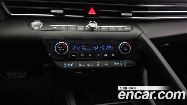 Hyundai AVANTE 2021 — photo 23