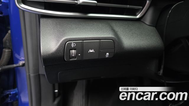 Hyundai AVANTE 2021 — photo 28