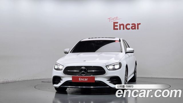 Mercedes-Benz E-Class 2021 — photo 3