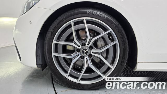 Mercedes-Benz E-Class 2021 — photo 5