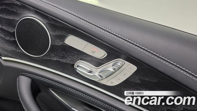 Mercedes-Benz E-Class 2021 — photo 26