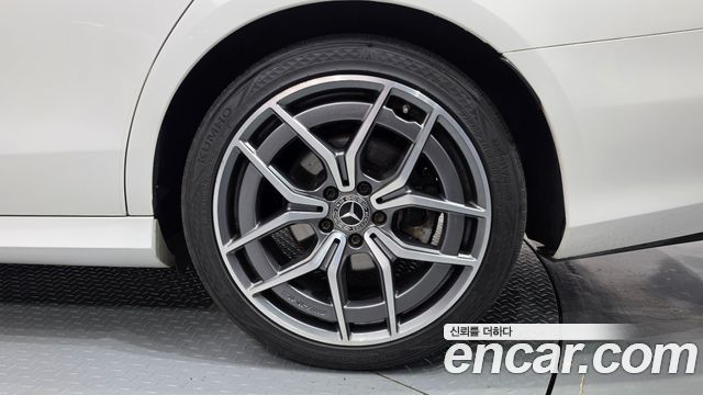 Mercedes-Benz E-Class 2021 — photo 7