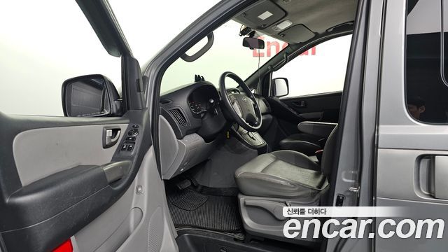 Hyundai Starex 2015 — photo 10