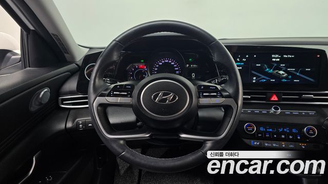 Hyundai AVANTE 2021 — photo 19