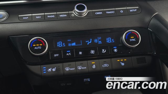 Hyundai AVANTE 2021 — photo 29