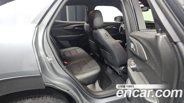 Chevrolet Korea Trailblazer 2022 — photo 17