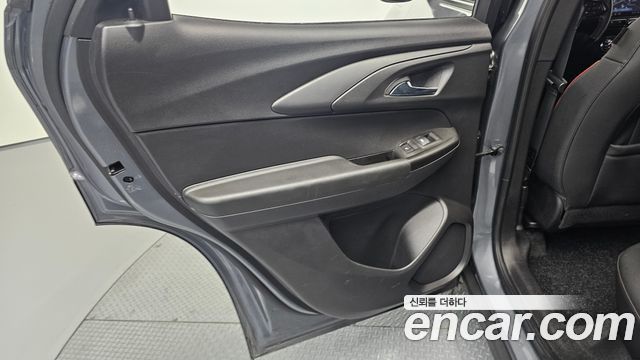 Chevrolet Korea Trailblazer 2022 — photo 15