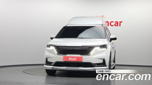 Kia Canival 2023 — photo 3