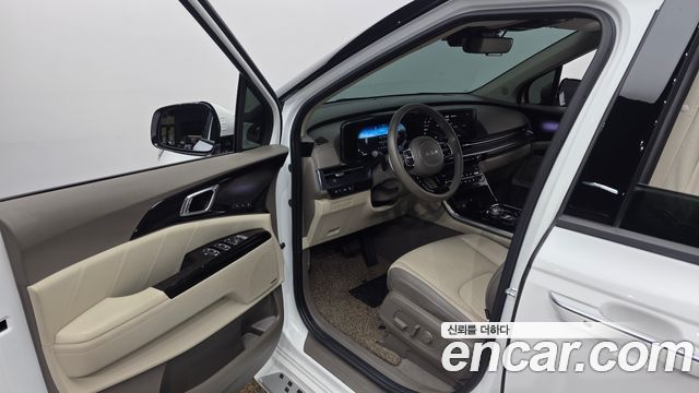 Kia Canival 2023 — photo 13