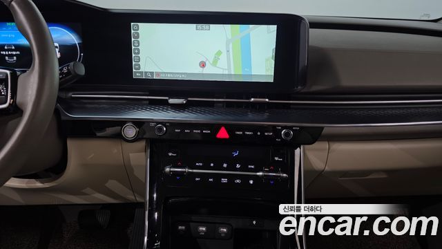 Kia Canival 2023 — photo 19