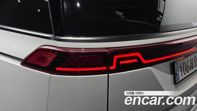 Kia Canival 2023 — photo 9