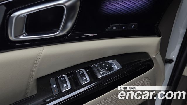 Kia Canival 2023 — photo 27