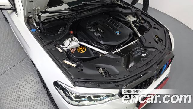 BMW 5-Series 2018 — photo 6