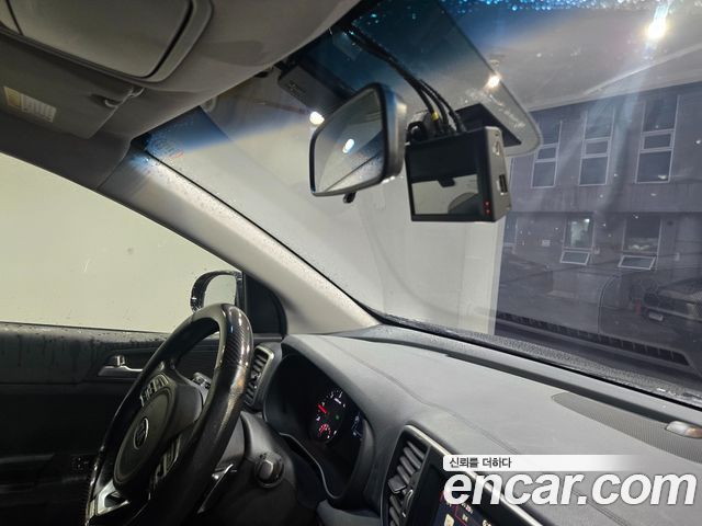 Kia Sportage 2016 — photo 13