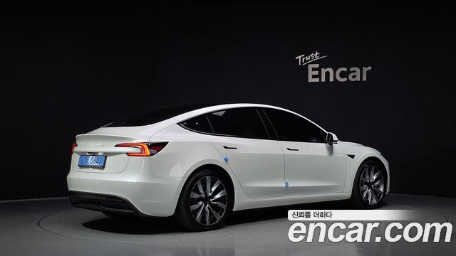 Tesla Model 3 2024 — photo 2