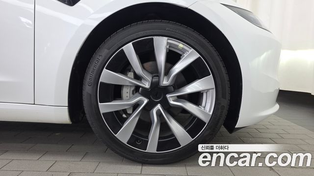 Tesla Model 3 2024 — photo 7