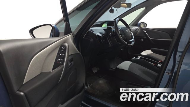 Citroën / DS C4 Picasso 2016 — photo 13