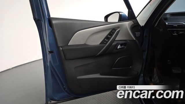 Citroën / DS C4 Picasso 2016 — photo 14