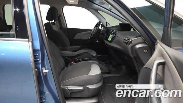 Citroën / DS C4 Picasso 2016 — photo 16