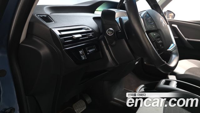 Citroën / DS C4 Picasso 2016 — photo 37