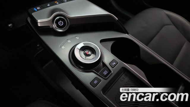 Kia EV6 2023 — photo 12