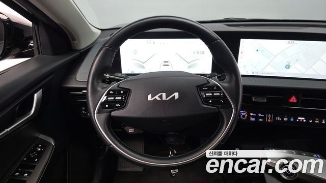 Kia EV6 2023 — photo 19