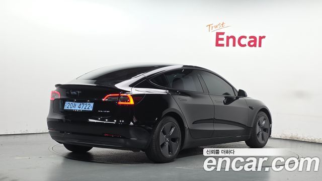 Tesla Model 3 2021 — photo 2